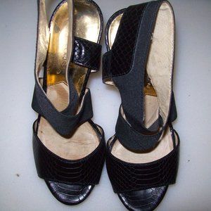 Michael Kor  sz 6.5  cross over strap  sexy heel